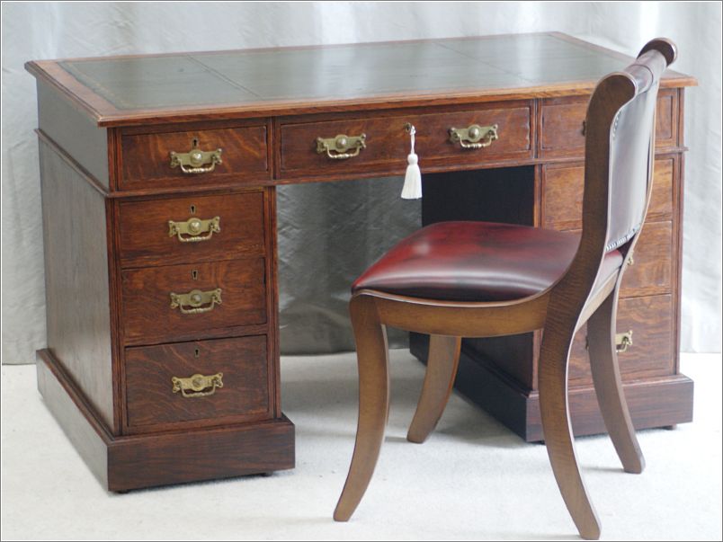 2044 Antique Small Oak Pedestal Desk (2)
